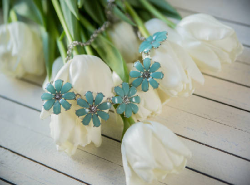 Statement Necklaces Make a Spring Comeback